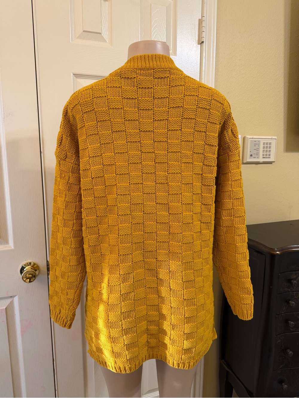 Ellen Tracy Mustard Yellow Textured Knit Cardigan - Picture 3 of 7